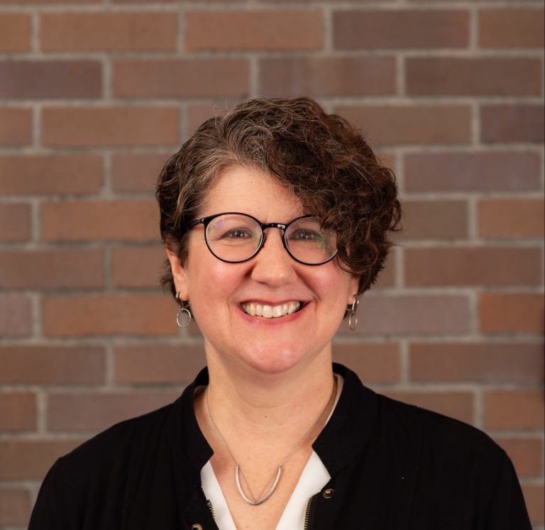 Suzanne Ehst headshot