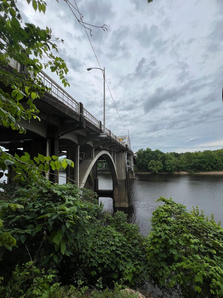 Large Bridge image from a side angle