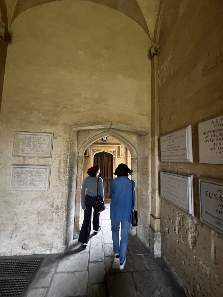 Students on a walking tour of Oxford