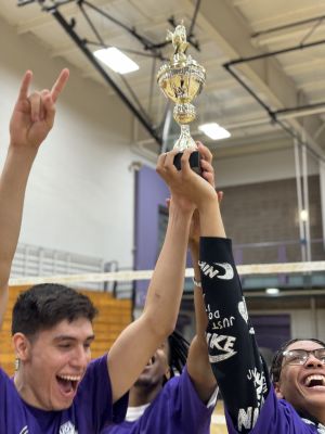 Students celebrating with Intramural cup