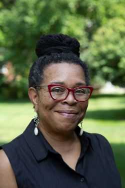 Regina Shands Stoltzfus