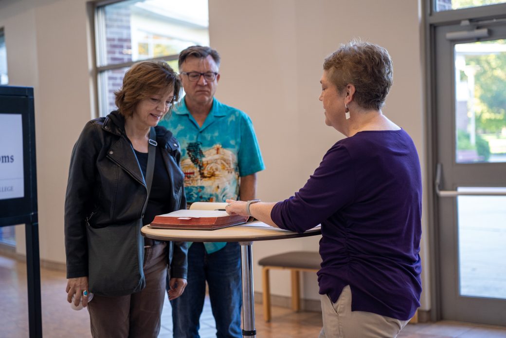 Sue Conrad Howes welcoming alumni to reunions