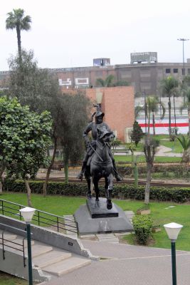 This statue depicting a conquistador said to be Francisco Pizzaro is located in La Muralla Park, a short distance from remnants of 17th century walls of the city.