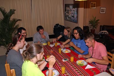 Students enjoy their final meal in Peru.