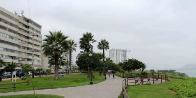 The Malecon, which is in the Miraflores district of Lima, consists of a series of parks on the cliffs above the Pacific Ocean.