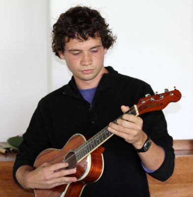 Brody plays a song he composed while on service.