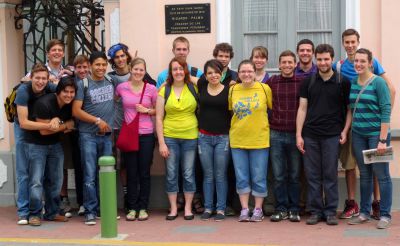 Students pose for a final light-hearted photo outside the Casa Museo Ricardo Palma.