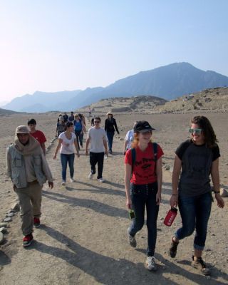 Making our way through the sacred city of Caral (Laura and Elizabeth in the lead).