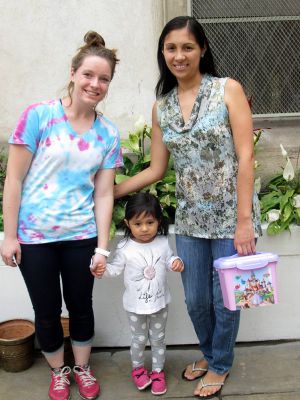 Courtney with her host mother, Stally, and sister, Sofia.