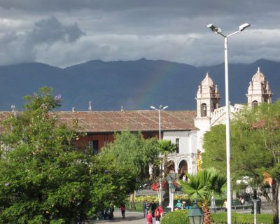 The plaza is crowded throughout the day. We were fortunate to see a rainbow over the plaza.