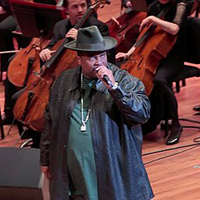 sir-mix-a-lot-performs-baby-got-back-with-seattle-symphony